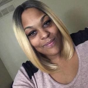 Meet your Posher, Felicia